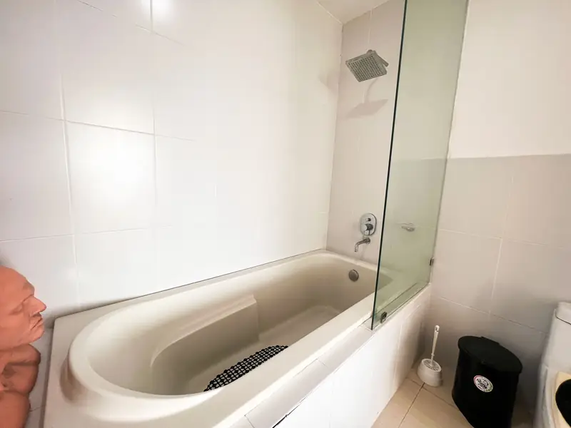 Modern bathroom — Bala Beach Beachfront Rental María Chiquita, Colón Panamá
