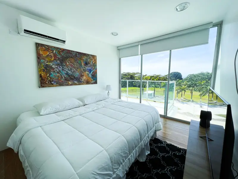 Master bedroom — Bala Beach Beachfront Rental María Chiquita, Colón Panamá
